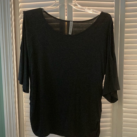 Open sleeve top - Picture 1 of 4